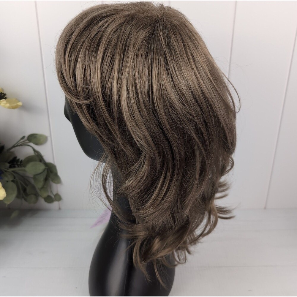 Paula Young Wig Style A4026 Chantal Color 14 Golden Wheat Blonde Average